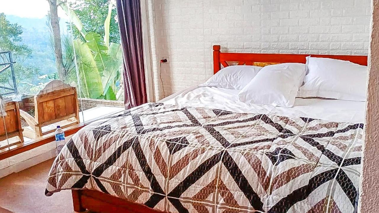 Pondok Tubing Poncokusumo Syariah RedPartner Malang Eksteriør billede